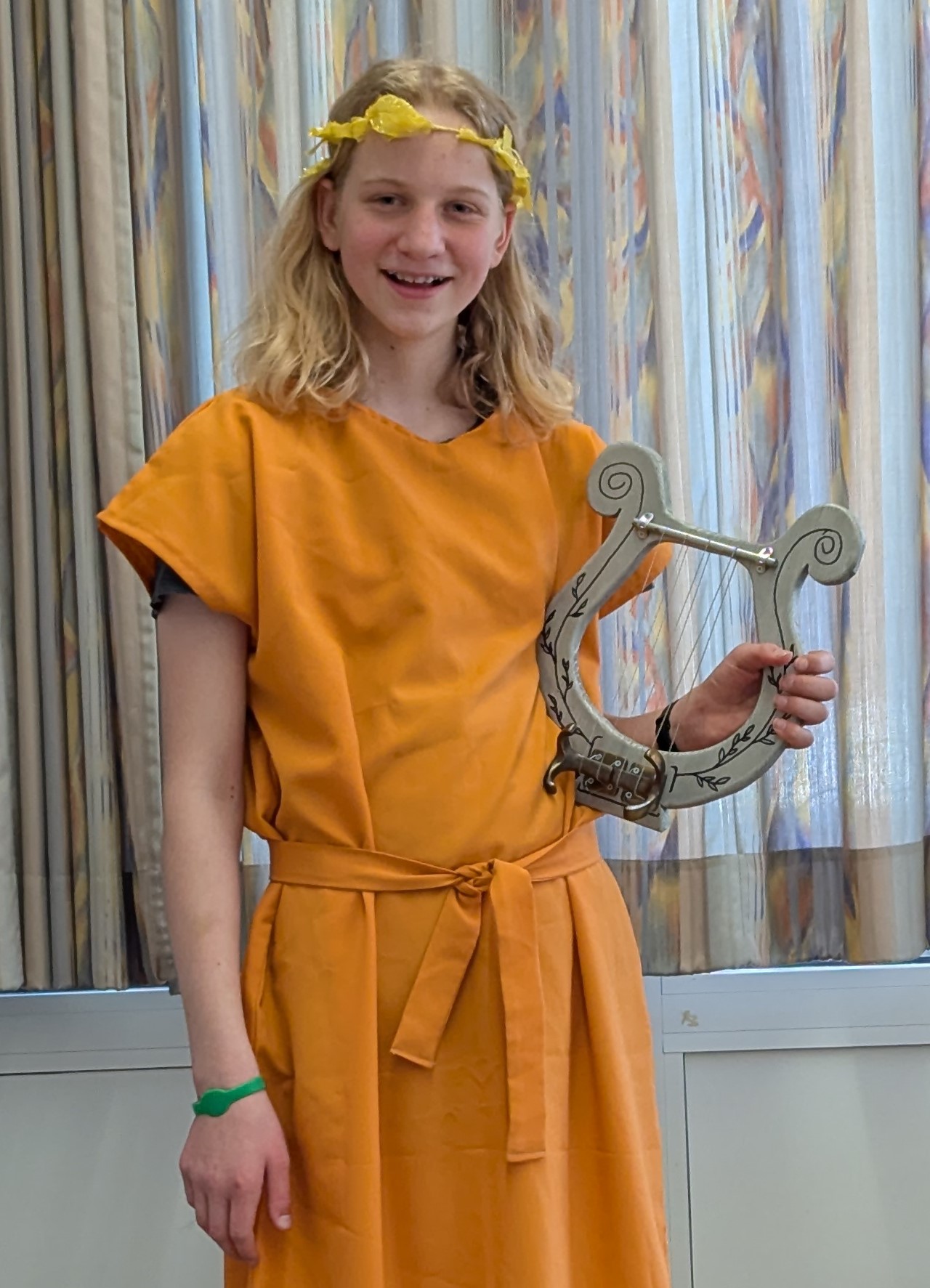 Wissenschaftlich-mythologische Sensation: Apolls Lyra nicht von Hermes, sondern von Samson!