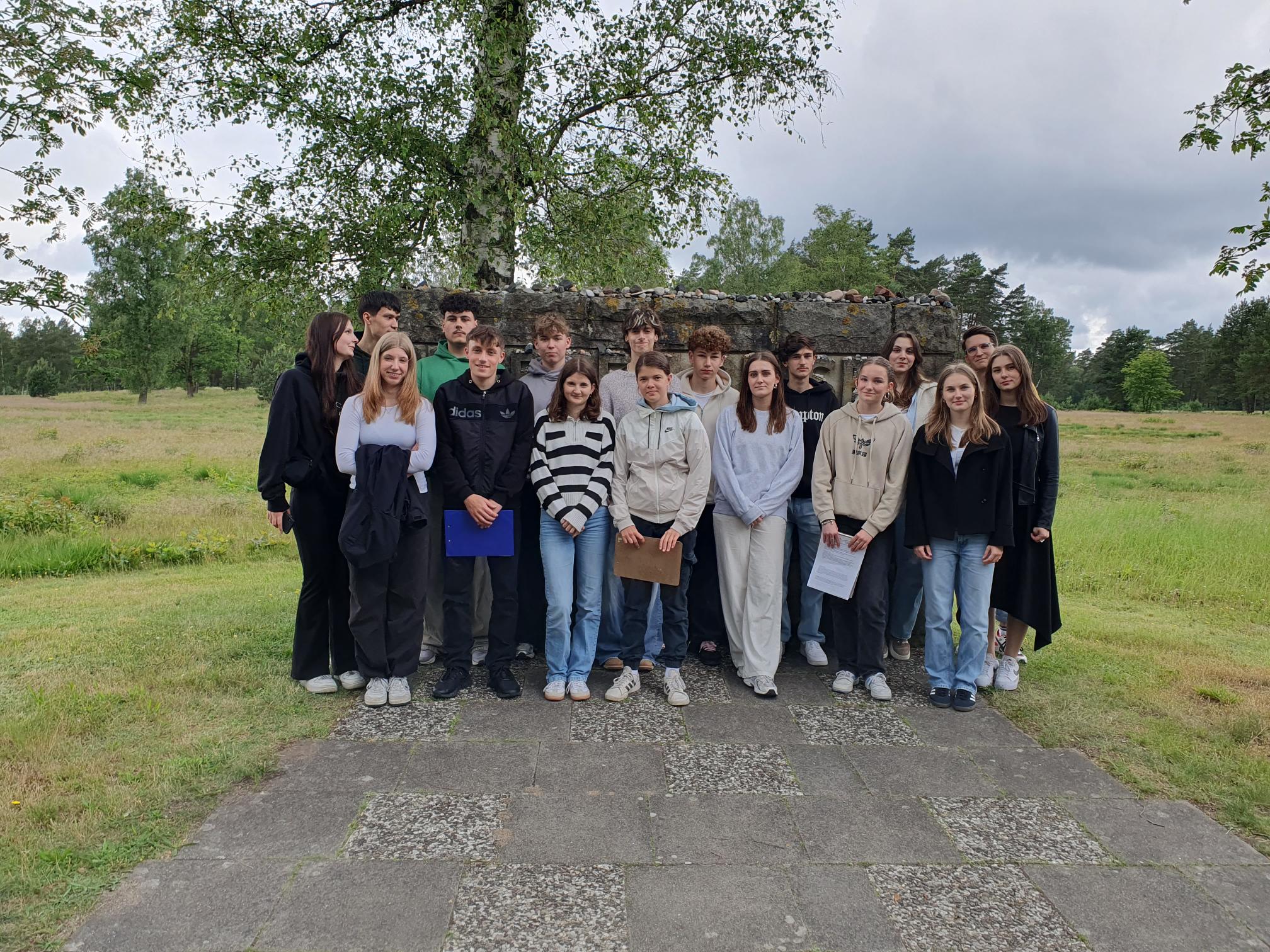 Besichtigung der Gedenkstätte Bergen-Belsen